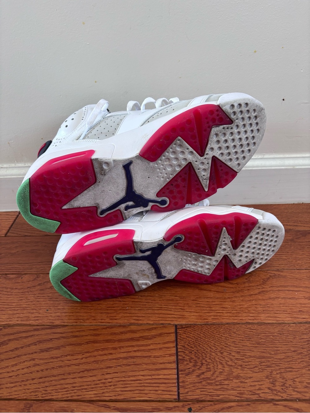 Air Jordan 6 “Hare” - Picture 5 of 7